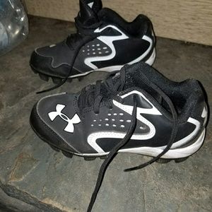 Youth under armour cleats